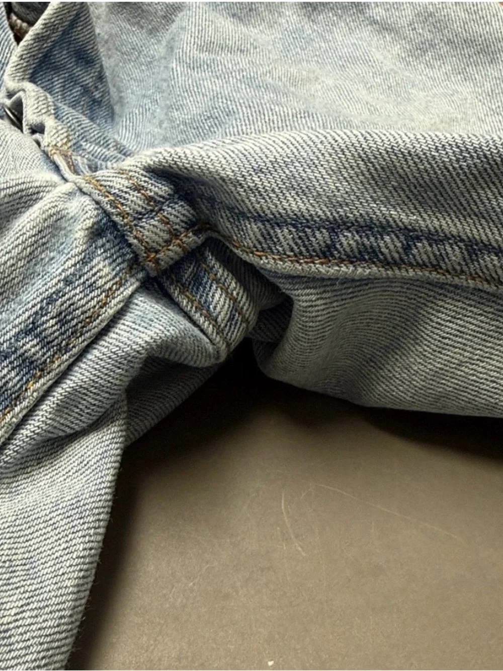 Levis light wash